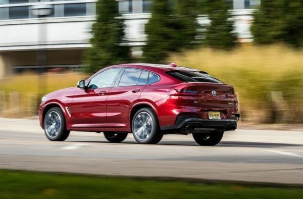 2020 BMW X4 side view