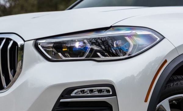 BMW 5 Series xDrive40i headlamps