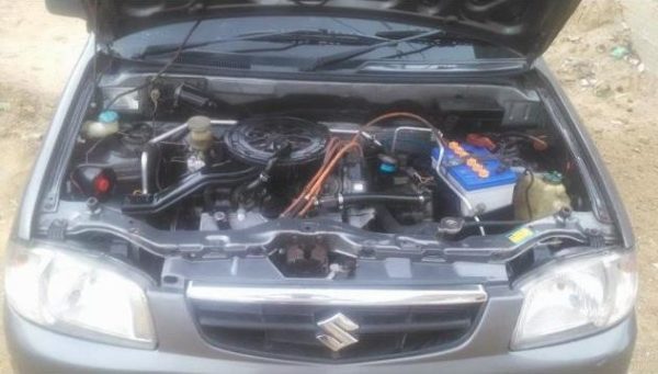 Suzuki Alto VX VXR engine view