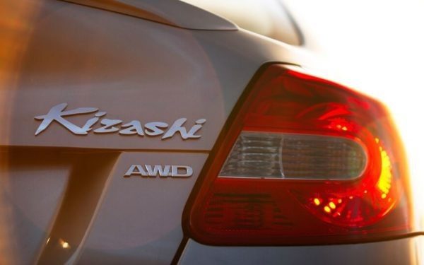 Suzuki Kizashi Rear Tail Light Close view