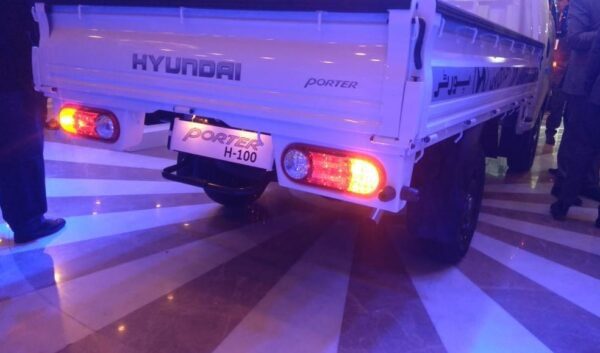 2020 Hyundai Porter H 100 rear tail lamps view