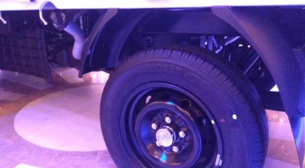 2020 Hyundai Porter H 100 wheels view