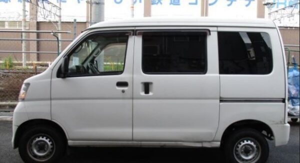 Daihatsu Hijet side view