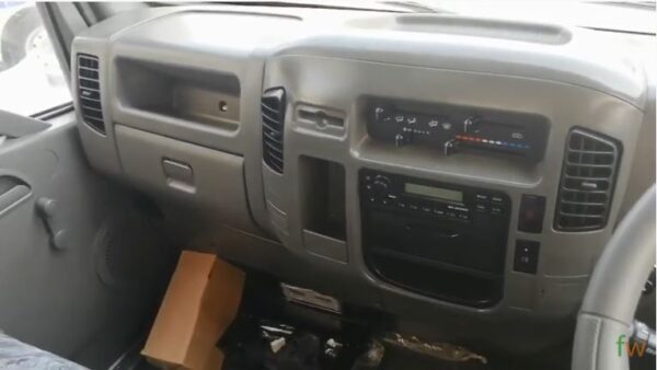 Foton M 280 Aumark front dashboard and features view