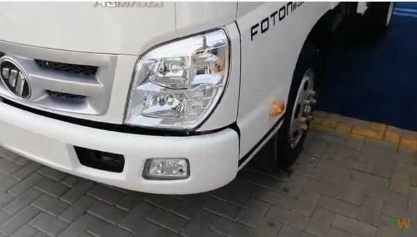 Foton M 280 Aumark headlamps close view