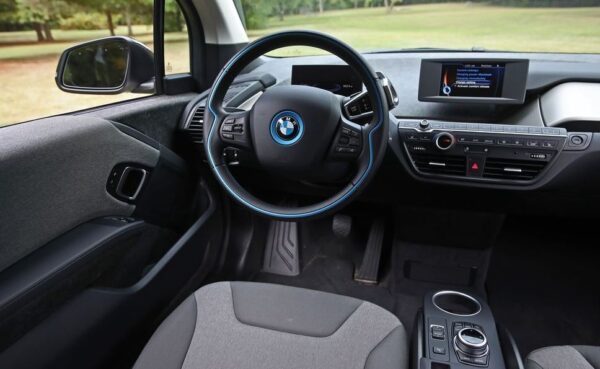 BMW i3 REX information cluster and infotainment screen view