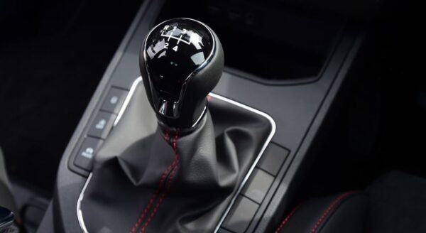 SEAT Ibiza 5th Generation transmission view
