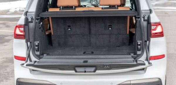 1st Generation BMW X7 SUV luggage area view
