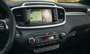 3rd Generation Kia Sorento infotainment screen view