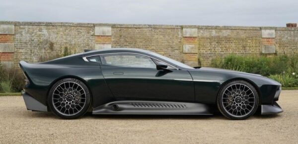 jaw dropping aston martin Victor Super Sport car based one 77 side view