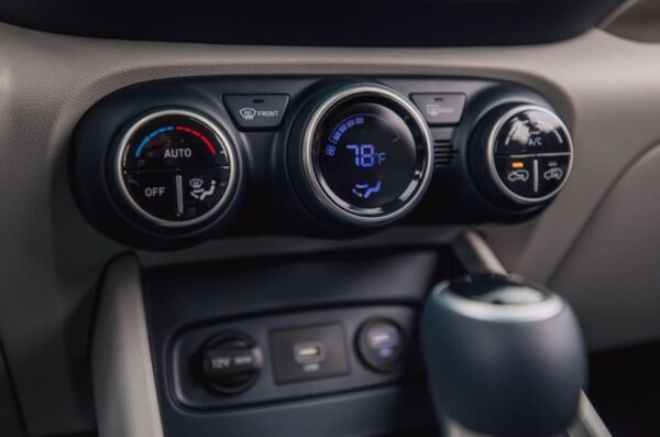 1st Generation Hyundai Venue climate control buttons