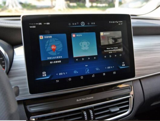 1st Generation BYD Song Max PHEV infotainment screen view