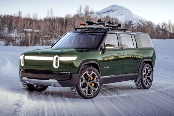 1st Generation Rivian R1S SUV title image