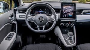 2nd Generation Renault Captur SUV beautiful interior