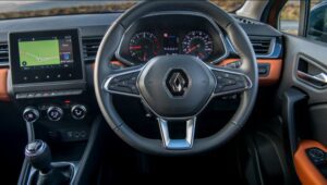 2nd Generation Renault Captur SUV steering and Controls
