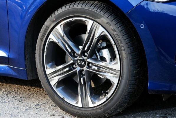 5th Generation KIA optima Sedan Blue wheel