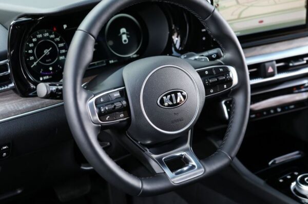 5th Generation KIA optima Sedan steering wheel