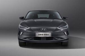 1st generation Hyundai Lafesta EV sedan front view