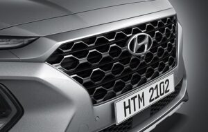 4th Generation Hyundai Santa Fe Luxury SUV front grille view