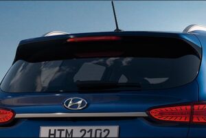 4th Generation Hyundai Santa Fe Luxury SUV height mount stop lamp
