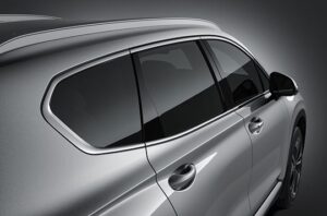 4th Generation Hyundai Santa Fe Luxury SUV side windows