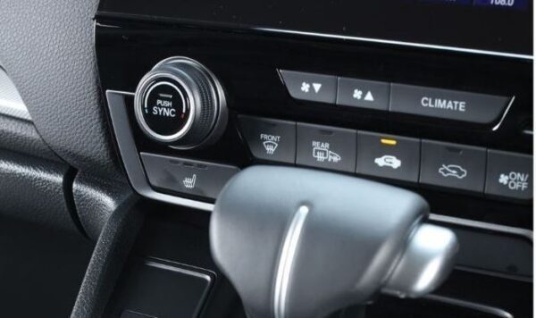 5th generation Honda CRV SUV other interior controls