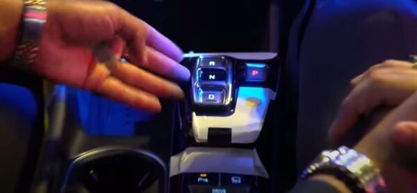 8th Generation Hyundai Sonata Luxury Sedan driving modes control
