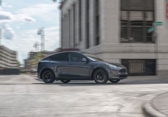 Tesla Model Y Smart SUV title image