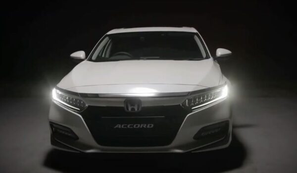 10th generation Honda Accord sedan Led headlamps