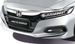 10th generation Honda Accord sedan front close view