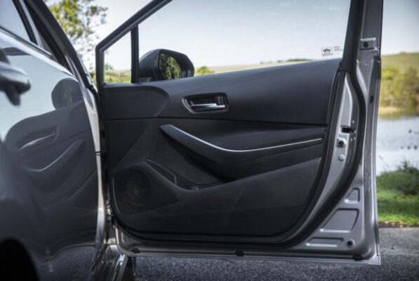 12th Generation Toyota Corolla Hybrid Sedan doors inside panels