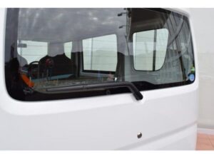 8th Generation Mitsubishi mini cab Rear windows
