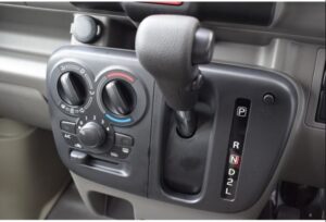 8th Generation Mitsubishi mini cab transmission view