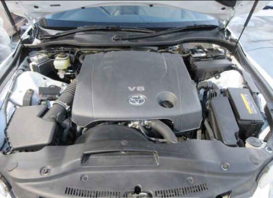 1st generation toyota mark x engine view