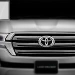 J200 Toyota Land Cruiser SUV front chrome grille