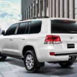 J200 Toyota Land Cruiser SUV side and rear view