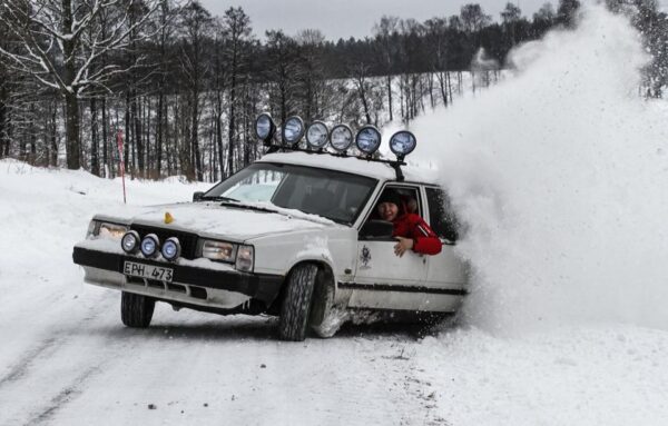 Using the clutch and brake in the winter