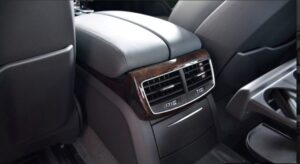 3rd generation facelift audi A8 L rear air vents