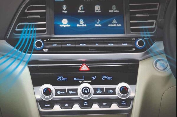 6th generation hyundai elantra sedan pakistan audio control and infotainment screen view