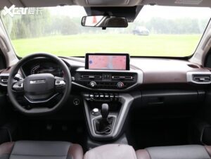 1st generation changan f70 pickup truck steering wheel and transmission view