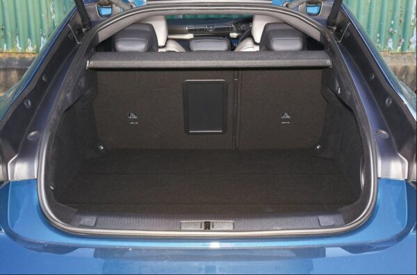 2nd generation peugeot 508 sedan luggage area view