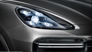 3rd generation porsche cayenne suv headlamp view