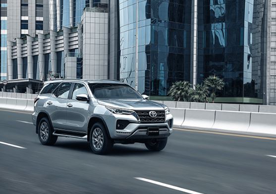 2nd generation facelifted toyota fortuner suv on run