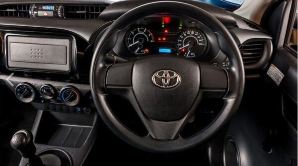 8th generation Toyota hilux E pickup truck steering wheel and instrument cluster