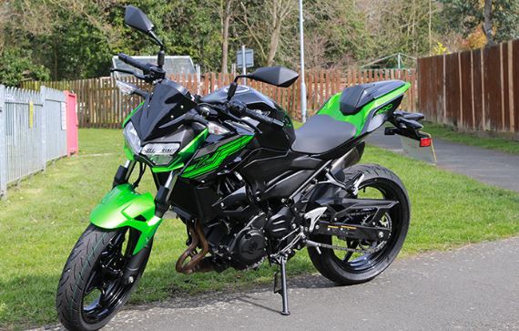 2019 Kawasaki Z400 front view