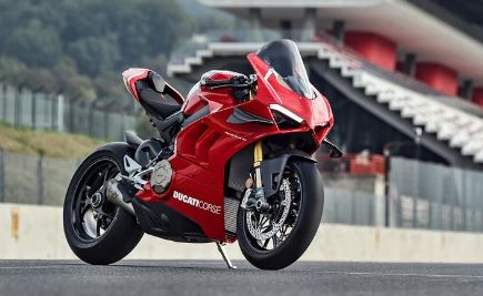 2019 Ducati’s V4 R Panigale Front View