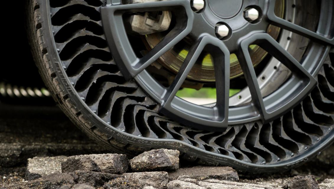 The Latest Invention In Automotive Industry Is Air Less Tires ...