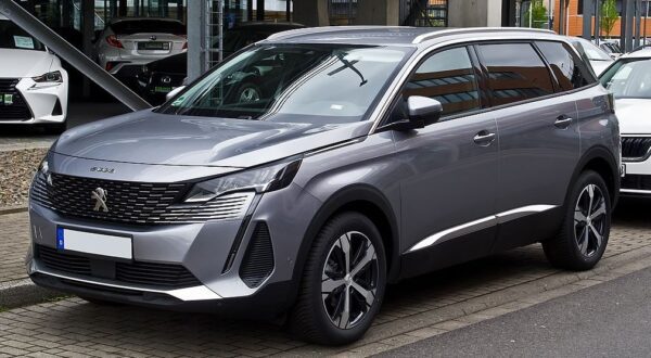 peugeot 5008 2nd generation facelift suv awesome front side profile