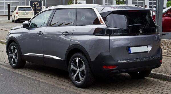 peugeot 5008 2nd generation facelift suv awesome side rear profile