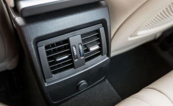 BMW 2 Series Coupe First Generation rear air vents